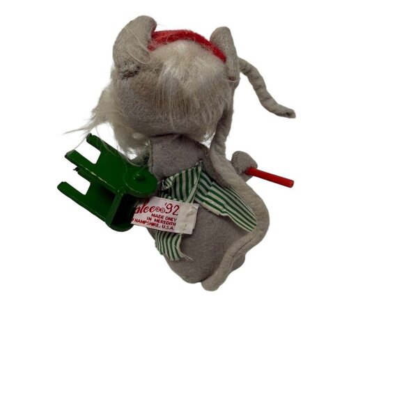Annalee Vintage Christmas Mouse Artist Elf Figurine Green Train Workshop 1992 - Picture 3 of 9